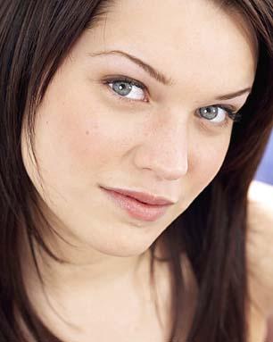 серьезная женька